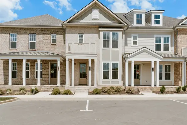 124 Nearwater Place, Hendersonville, TN 37075