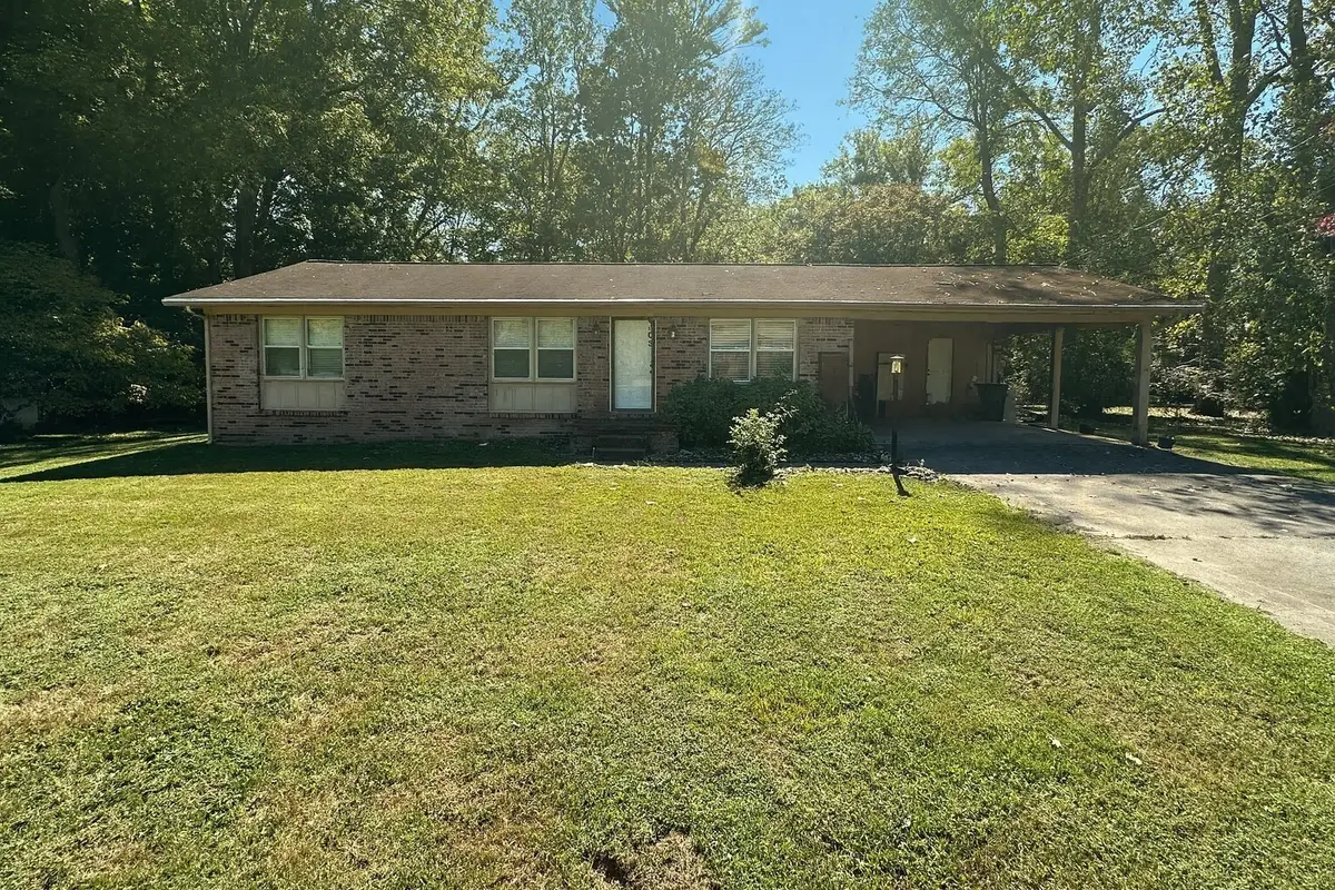 303 Millbrooke Dr, Hopkinsville, KY 42240 - #1