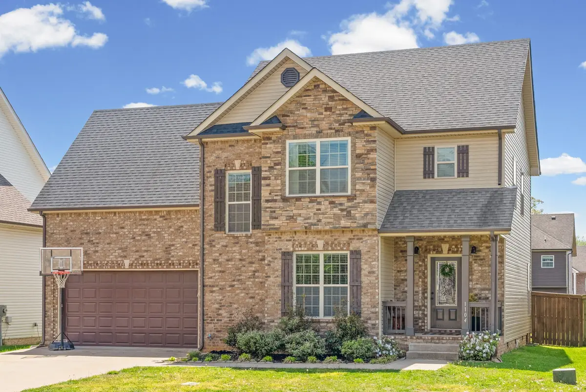 1104 Christian James Dr, Clarksville, TN 37043 - #1