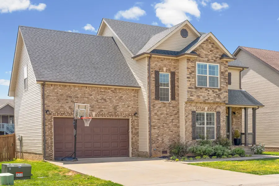 1104 Christian James Dr, Clarksville, TN 37043 - #3