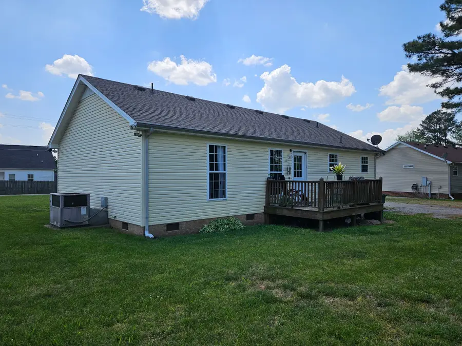 514 N Harris Rd, Portland, TN 37148 - #3