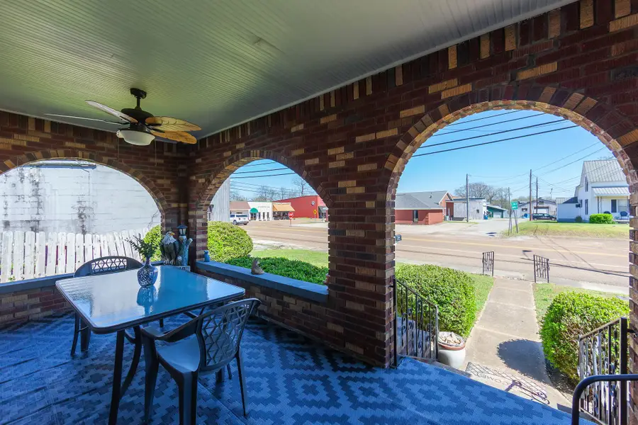 105 S Trenton St, Rutherford, TN 38369 - #2