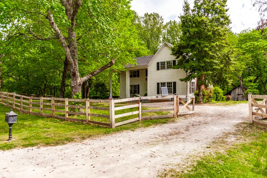 3240 Knob Creek Rd, Columbia, TN 38401 - #2