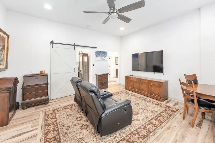 209 Hatton St, Jackson, TN 38301 - #3