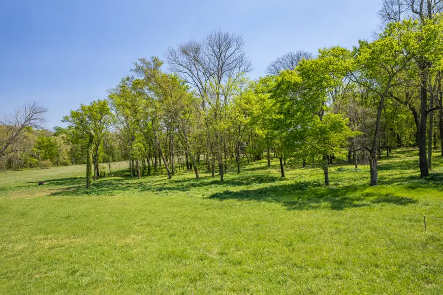 4 Old Zion Rd, Columbia, TN 38401 - #2