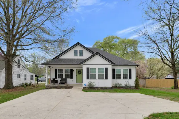 143 Coles Ferry Rd, Gallatin, TN 37066