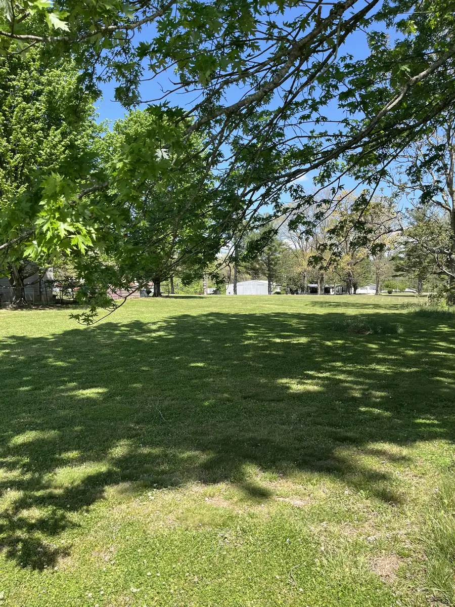 107 6th St, Monteagle, TN 37356 - #2