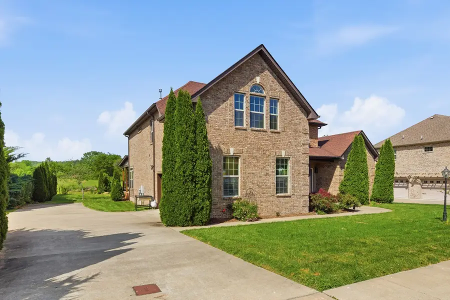 720 Hardys Ct, Whites Creek, TN 37189 - #2