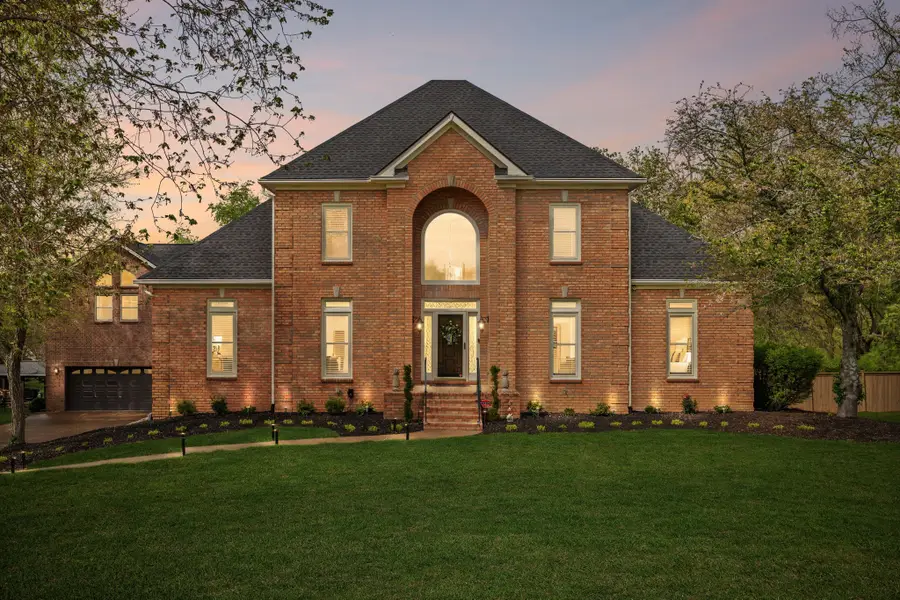 1018 Heritage Woods Dr, Hendersonville, TN 37075 - #2