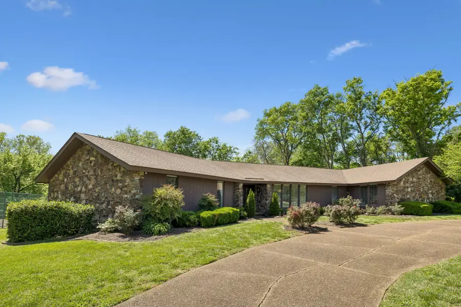 6019 Johnson Chapel Rd, Brentwood, TN 37027 - #2