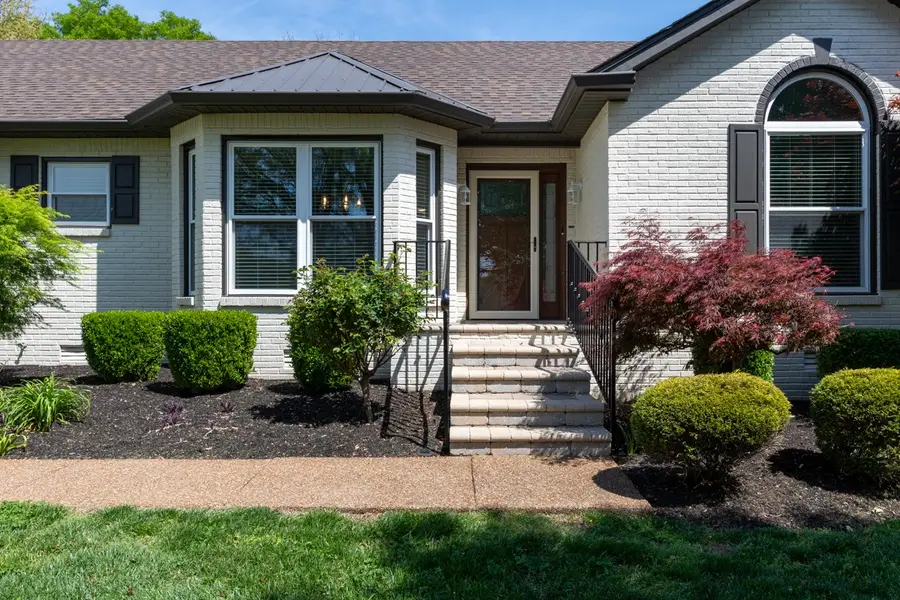 1051 Westbrook Dr, Gallatin, TN 37066 - #2