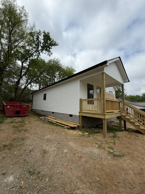 1002 College St W, Fayetteville, TN 37334 - #3