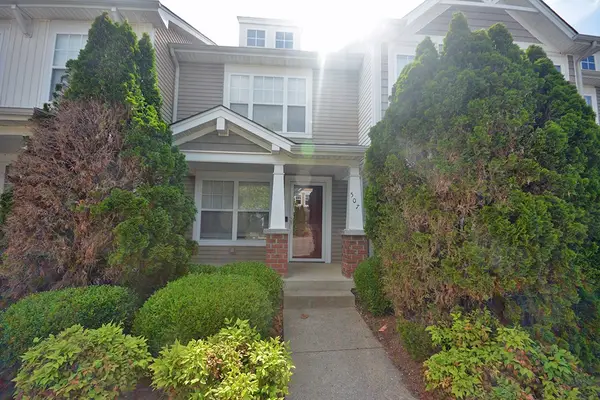 507 Bradburn Village Cir, Antioch, TN 37013