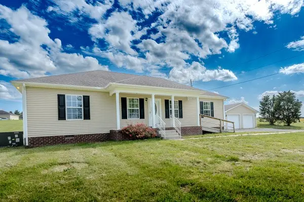 4272 Jl Head Rd, Cedar Hill, TN 37032