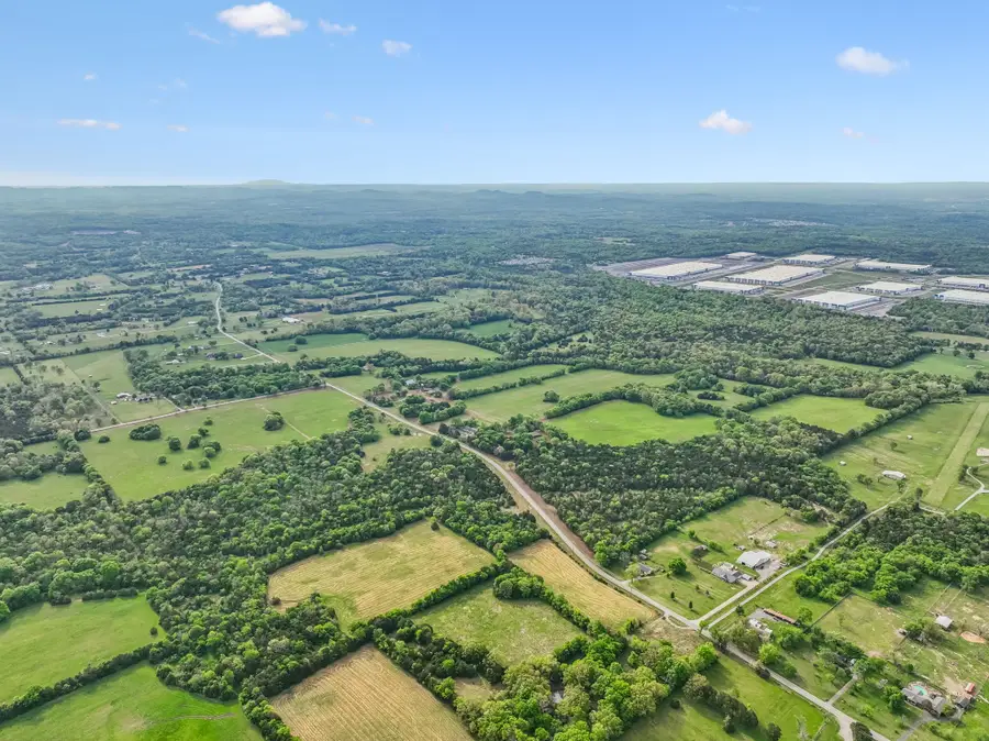 2310 Vesta Rd, Lebanon, TN 37090 - #2