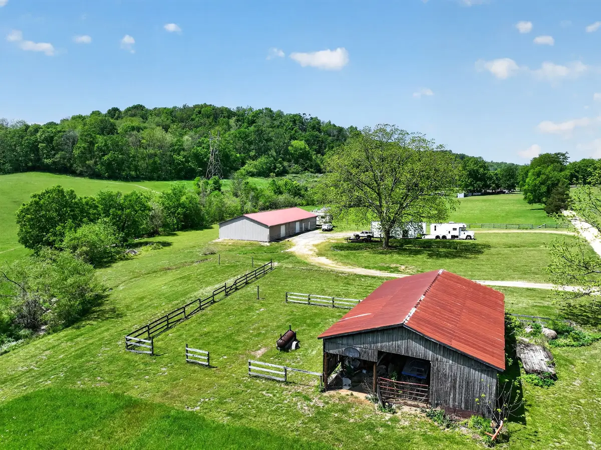 1641 Long Branch Ln, Mount Pleasant, TN 38474 - #1