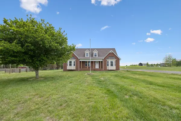 1985 Egypt Rd, Chapel Hill, TN 37034