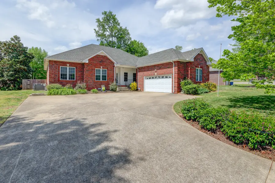 140 Lyme Dr, Clarksville, TN 37043 - #2
