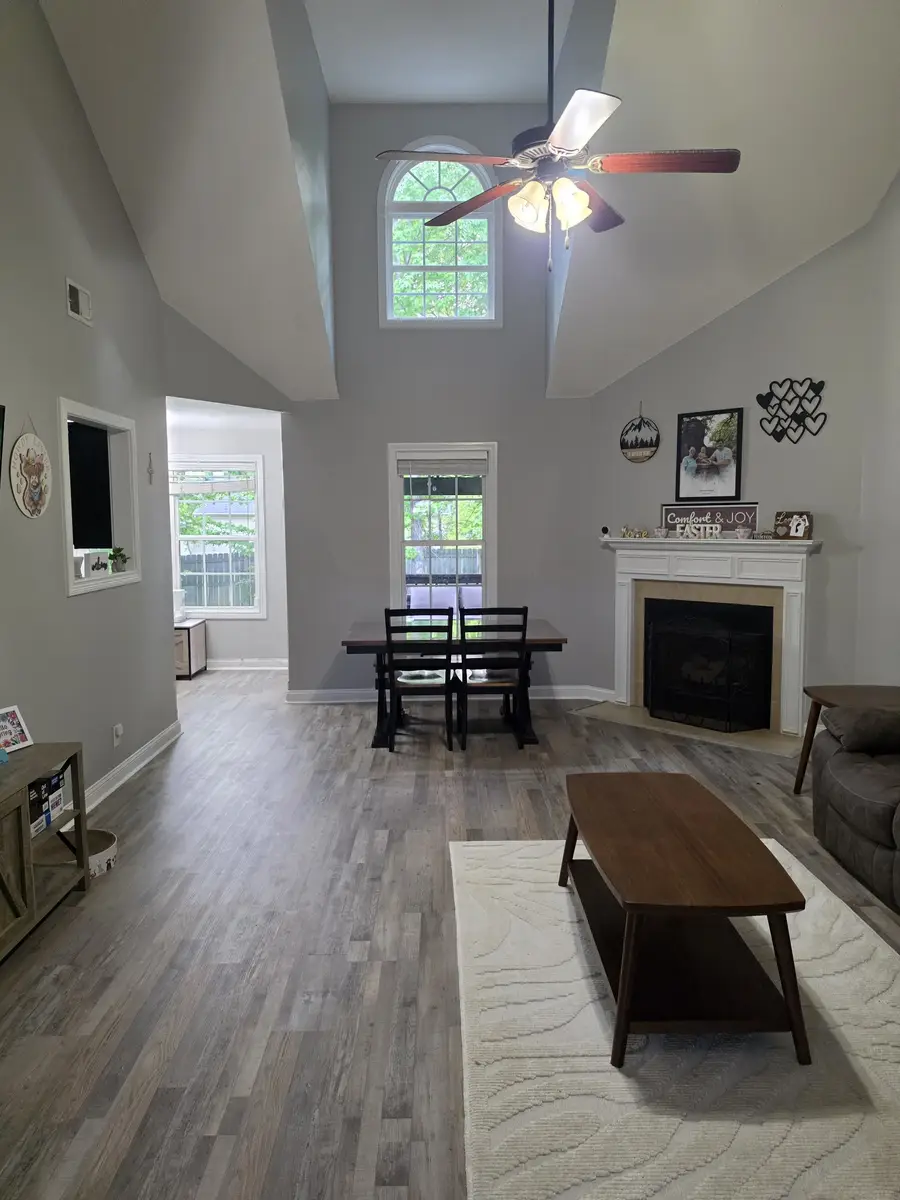 442 N Magnolia Dr, Clarksville, TN 37042 - #2