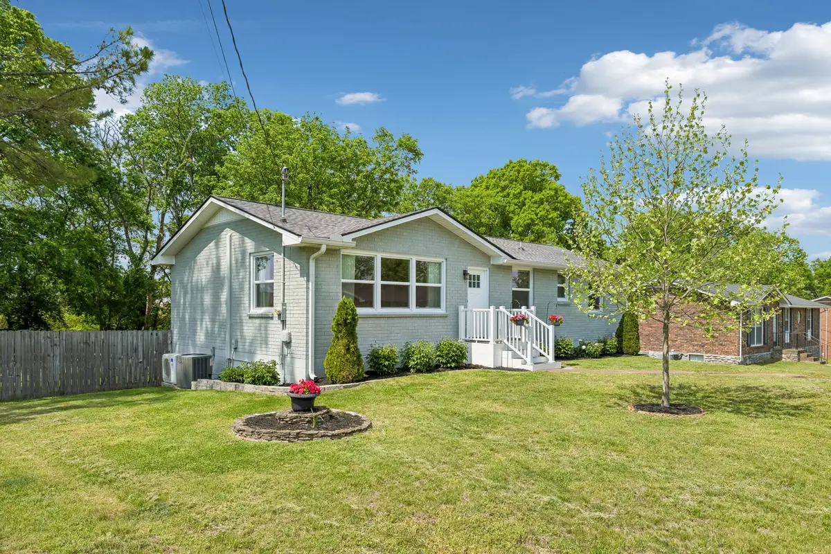 166 Jacksonian Dr, Hermitage, TN 37076 - #1