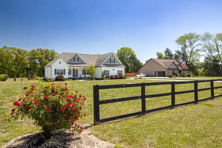 1242 Norton Rd, Manchester, TN 37355 - #2
