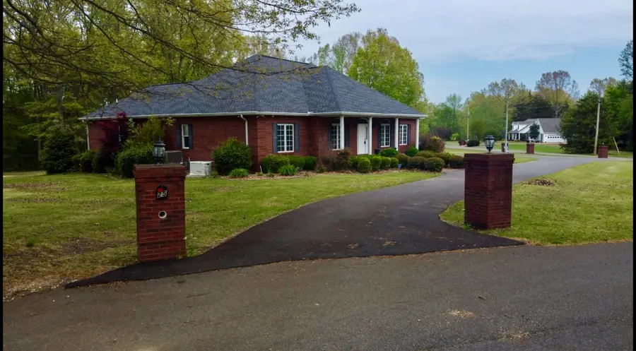 25 Max Dr, Paris, TN 38242 - #3