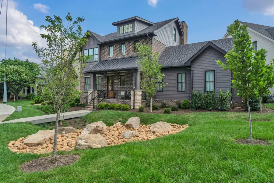 4411 Westlawn Dr, Nashville, TN 37209 - #2