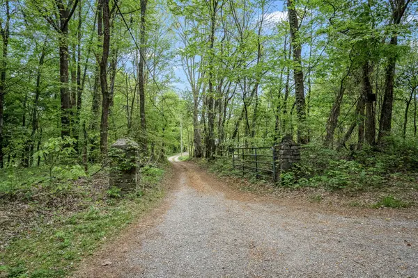 1975 Sugar Tree Knob Rd, Liberty, TN 37095