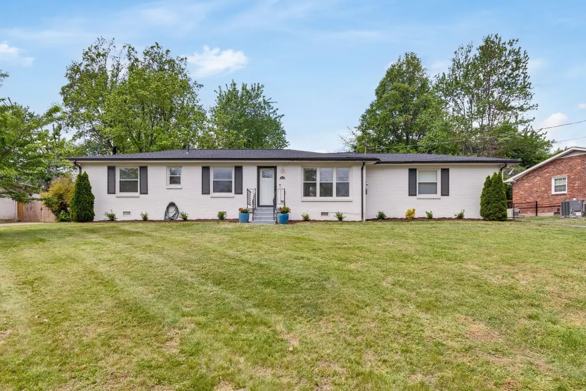 4807 E Longdale Dr, Nashville, TN 37211 - #1