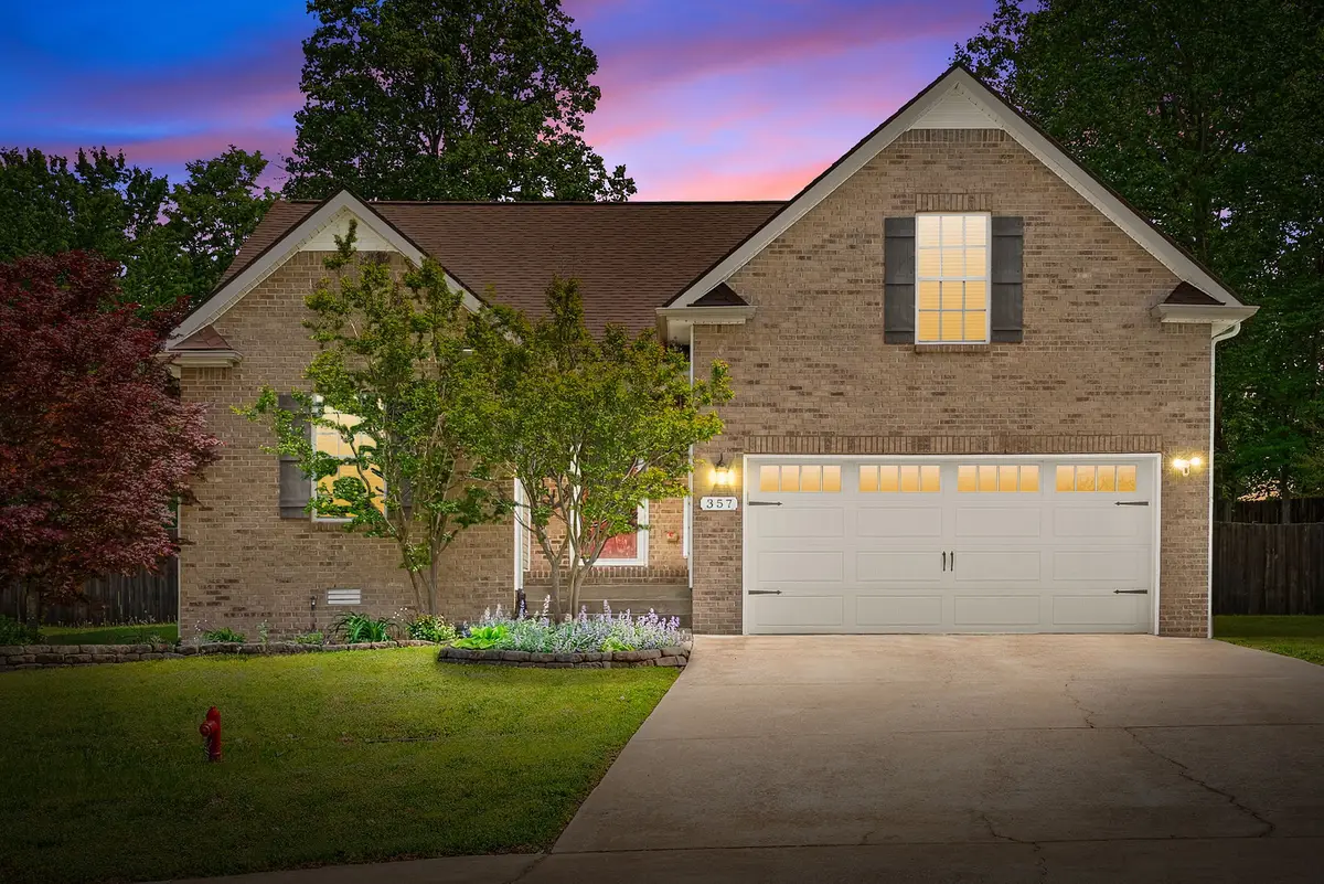 357 Chestnut Grove Ct, Clarksville, TN 37042 - #1