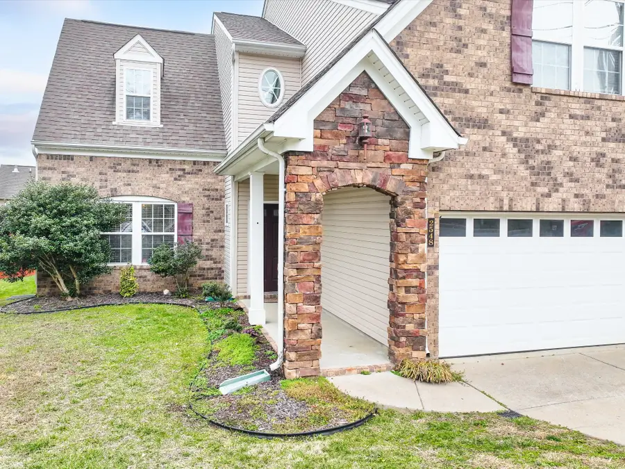 2548 Jordan Ridge Dr, Nashville, TN 37218 - #2