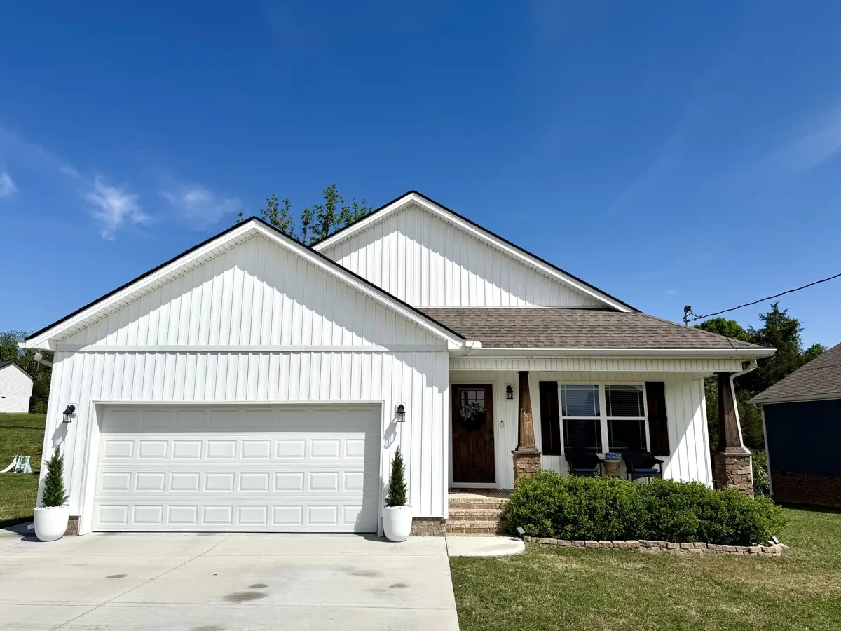 114 Lexington Cv, Shelbyville, TN 37160 - #1