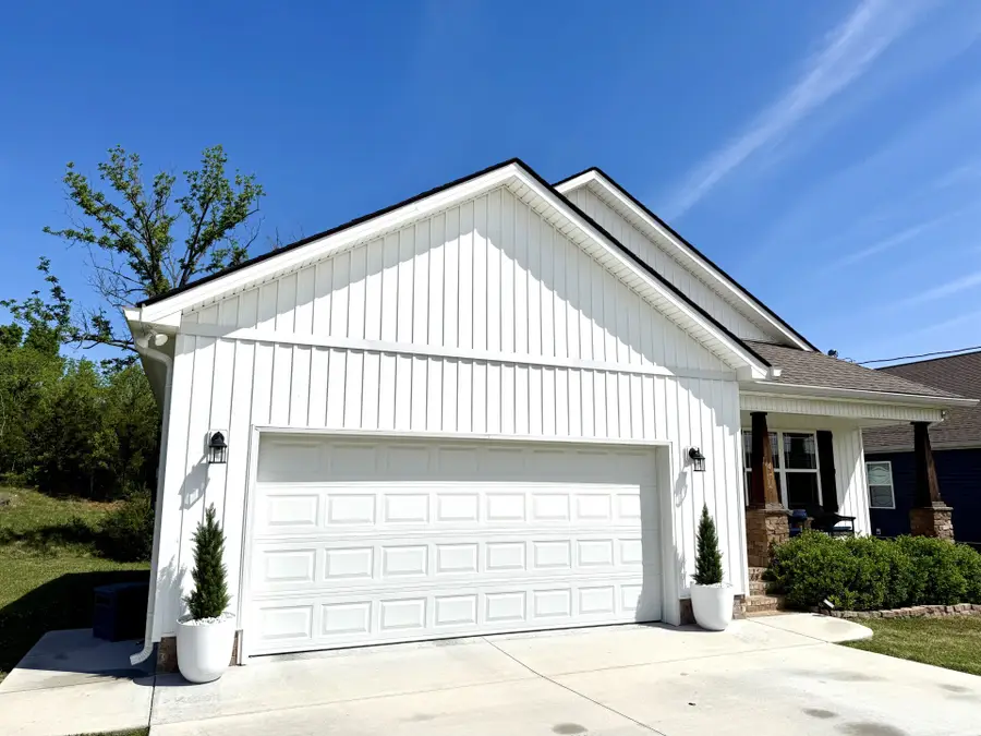 114 Lexington Cv, Shelbyville, TN 37160 - #3