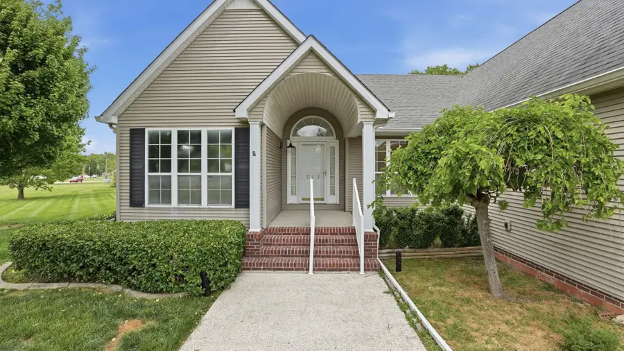 213 Maple Springs Dr, Manchester, TN 37355 - #3