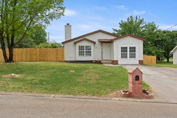 421 Cedar Park Cir, La Vergne, TN 37086