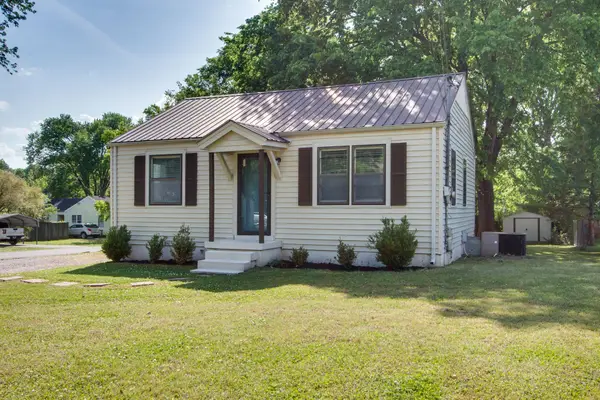 1808 Parkway Ave, Columbia, TN 38401