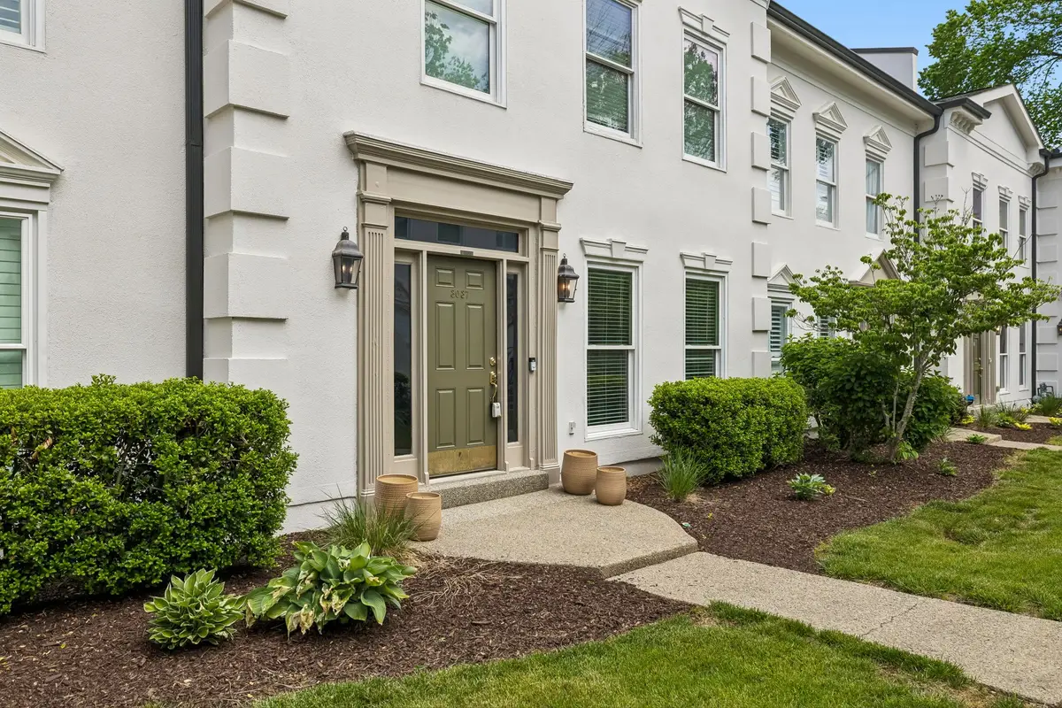 3037 Woodlawn Dr, Nashville, TN 37215 - #1