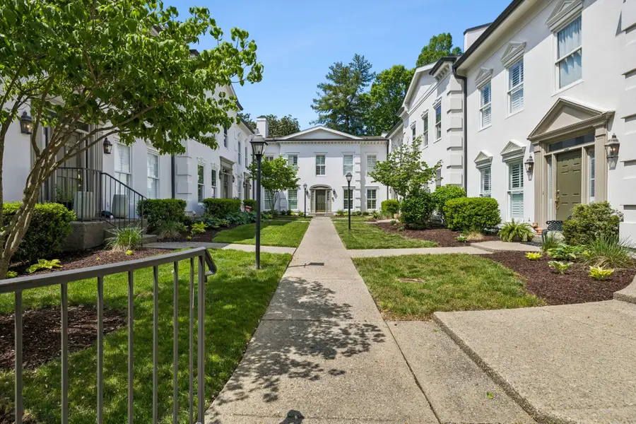 3037 Woodlawn Dr, Nashville, TN 37215 - #3