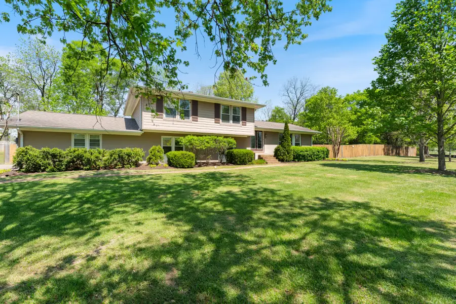 9008 Karen Ct, Brentwood, TN 37027 - #2