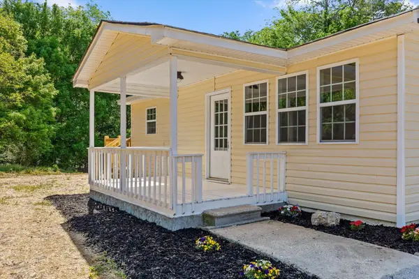 192 Prater Lake Road Ne, Calhoun, GA 30701