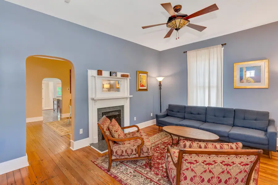 1004 S Highland Park Avenue, Chattanooga, TN 37404 - #2