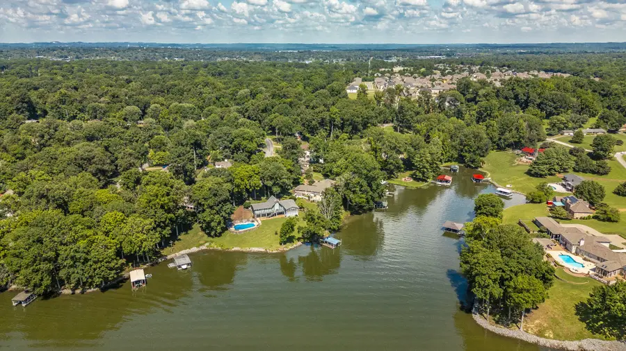 601 Indian Lake Rd, Hendersonville, TN 37075 - #3