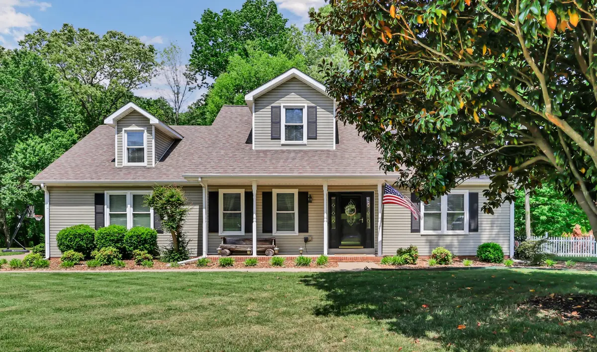 3424 Clearwater Dr, Clarksville, TN 37042 - #1