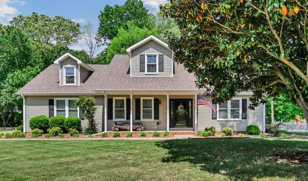 3424 Clearwater Dr, Clarksville, TN 37042