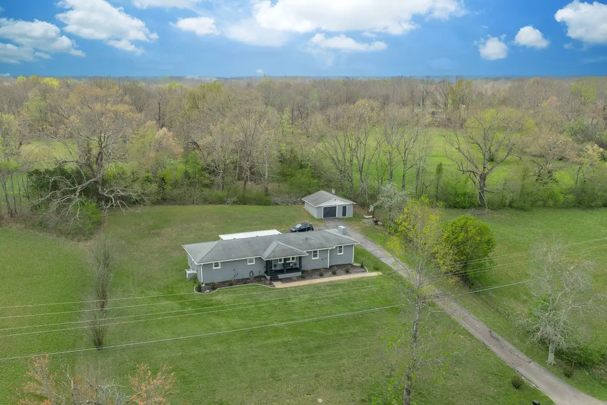 6708 Hwy 100, Bon Aqua, TN 37025 - #1