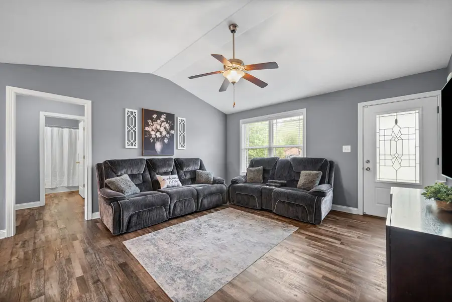 331 Woodale Dr, Clarksville, TN 37042 - #2