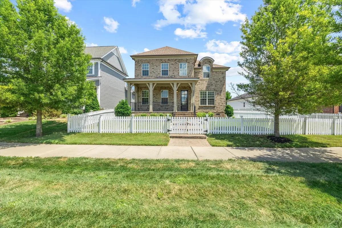 1548 Drakes Creek Rd, Hendersonville, TN 37075 - #1