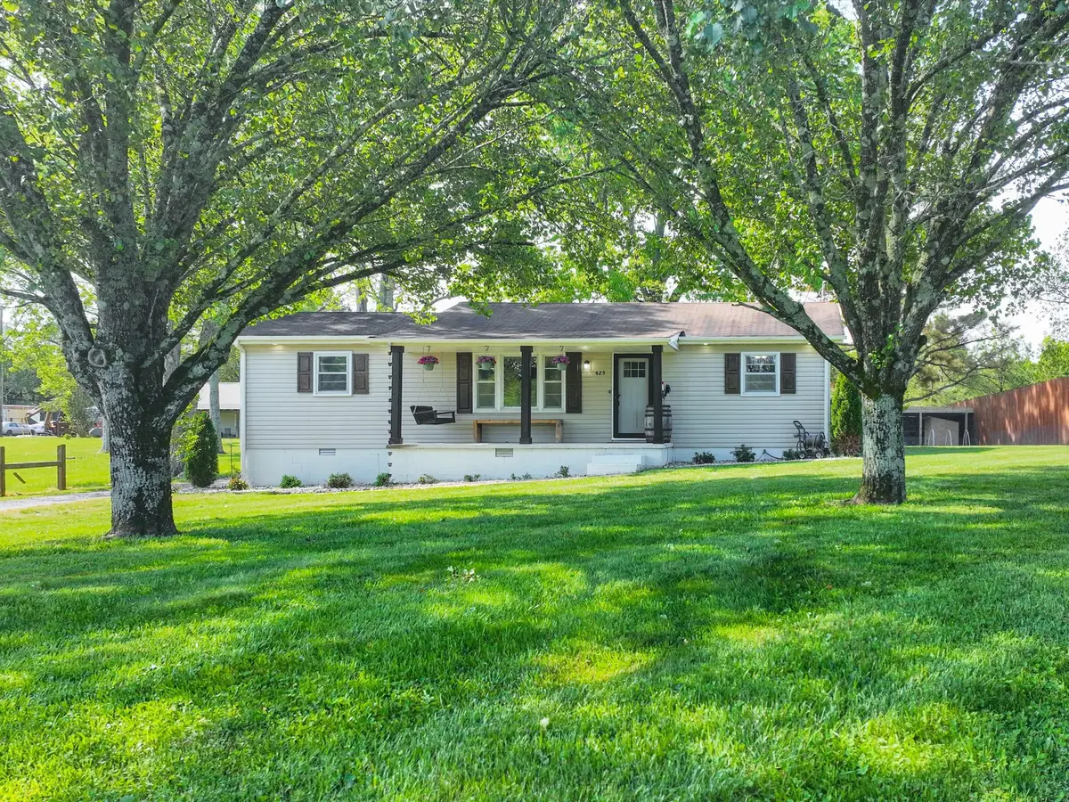 425 Halls Mill Rd, Shelbyville, TN 37160 - #1
