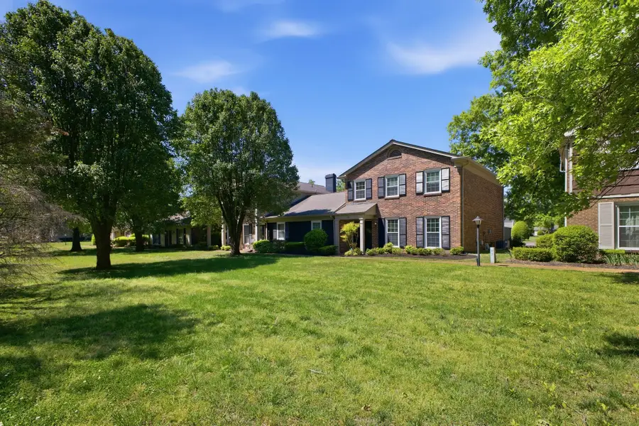 136 Boxwood Dr, Franklin, TN 37069 - #3