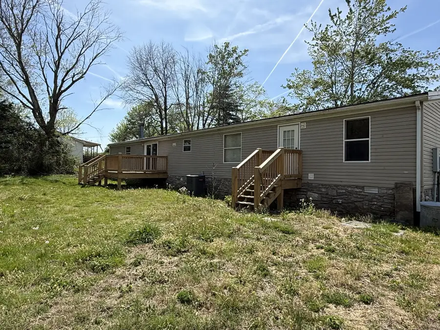 469 Browns Rd, Lafayette, TN 37083 - #3